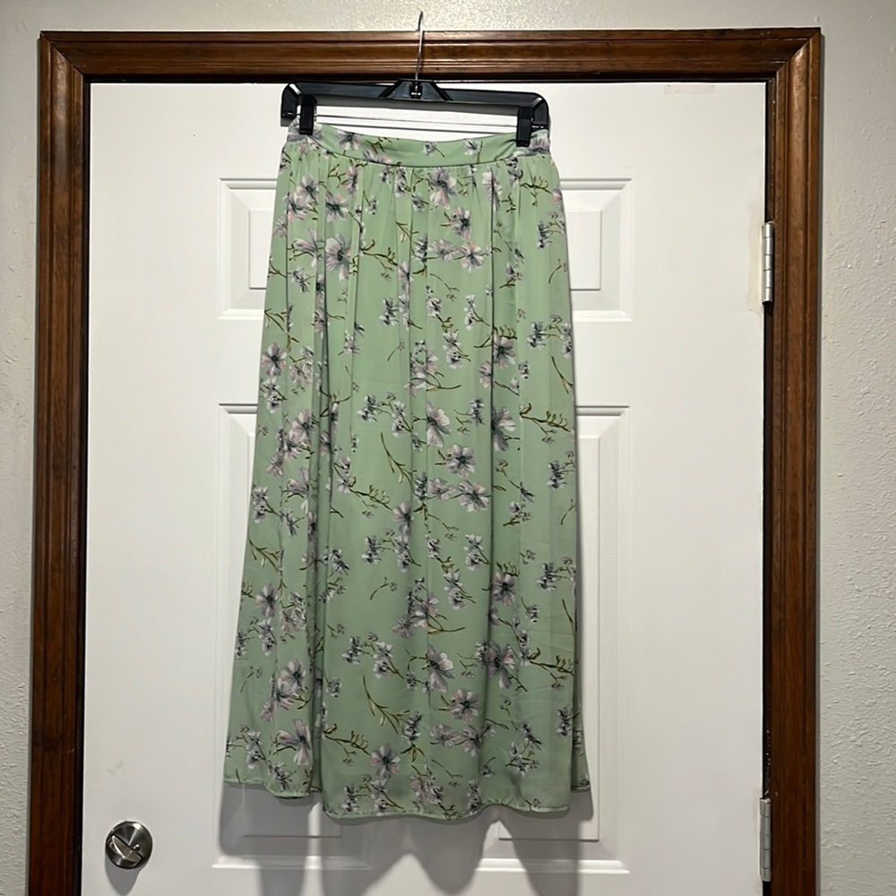 COPY - Japna LARGE Sage / Mint GREEN Floral print Flowy Skirt Lavender White Pi…